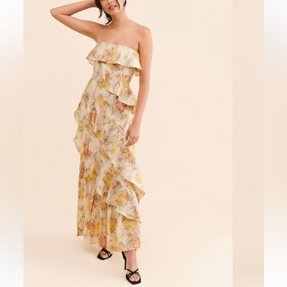 Free People Riveria Maxi Dress
i7